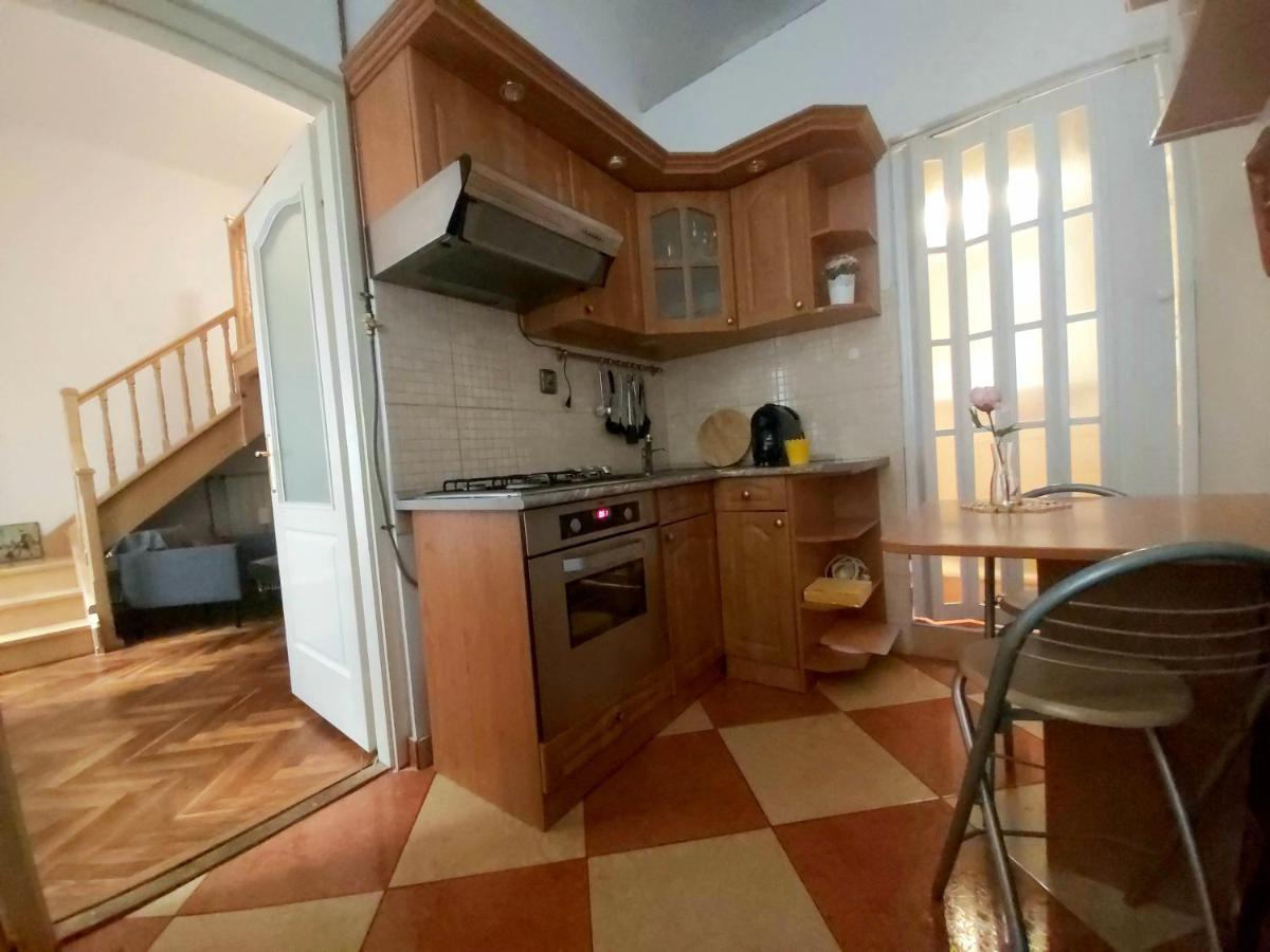 Ferjoe'S Home Apartman Budapest Eksteriør billede