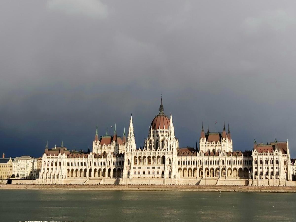 Ferjoe'S Home Apartman Budapest Eksteriør billede