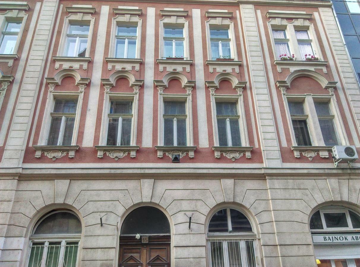 Ferjoe'S Home Apartman Budapest Eksteriør billede